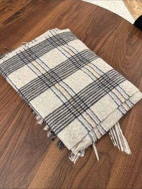 Cozy Plaid Fringe Scarf in Beige and Navy